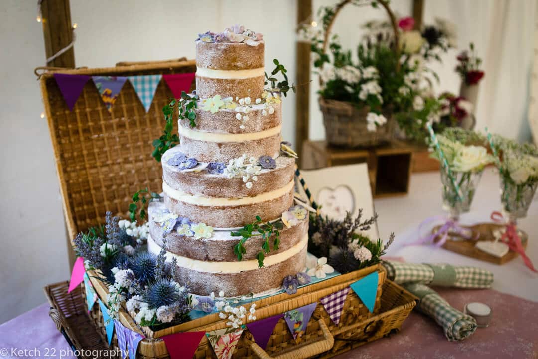 Vintage wedding cake